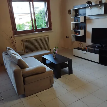 Michael House Apartment *